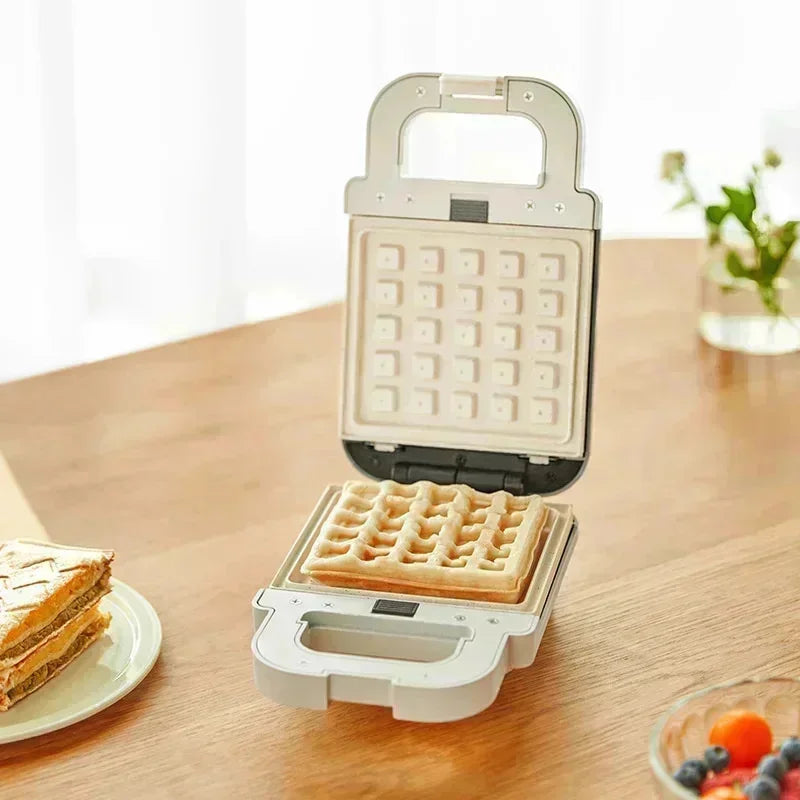 220V 600W Sandwich Machine Breakfast Machine Household Multi-functional Small Waffle Toaster Plus Waffle Plate