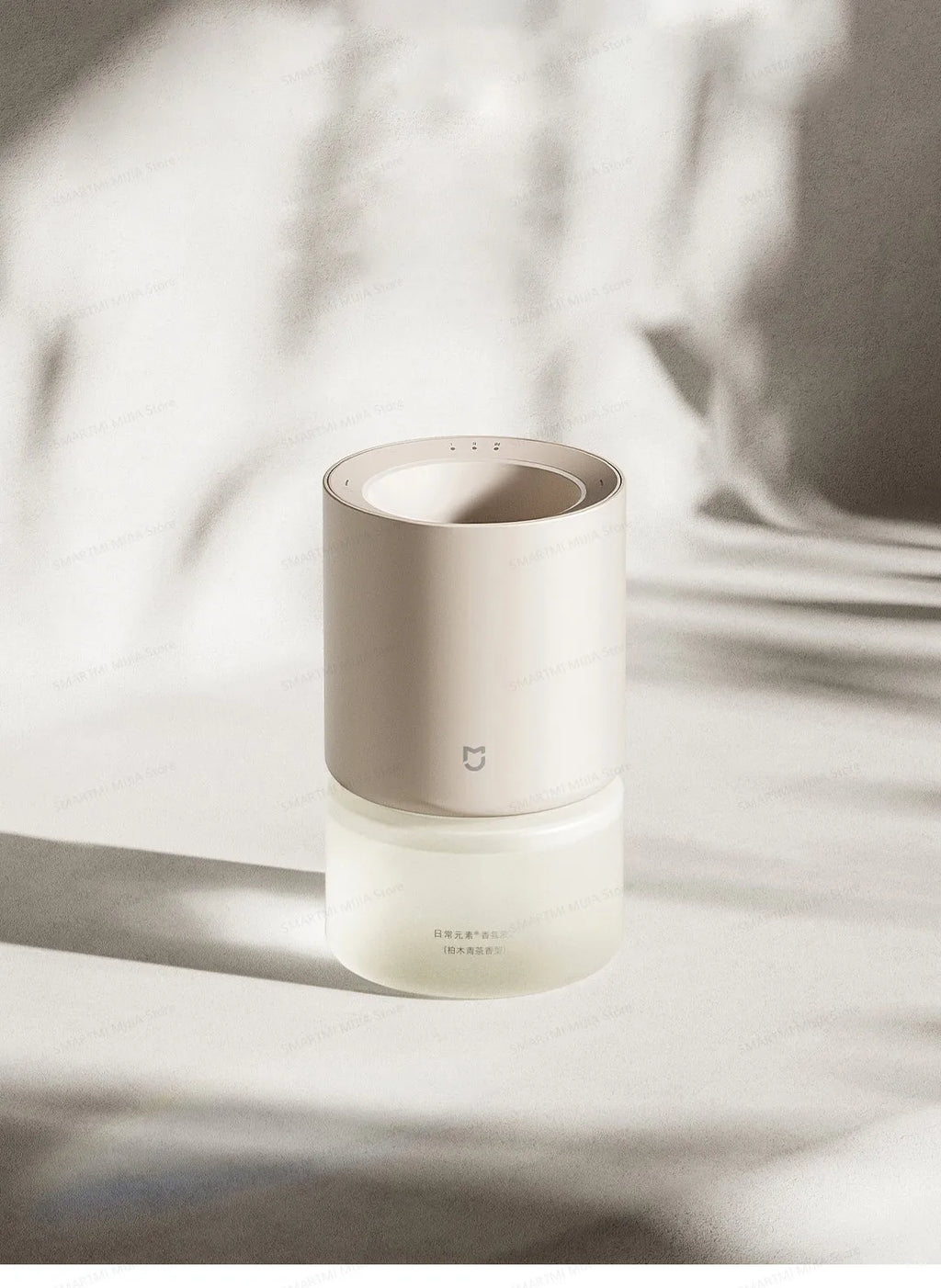 MIJIA Smart Scent Diffuser Set, Increases Intensity When a Person Is Detected, 3 Concentration Levels, 16 Million Colours