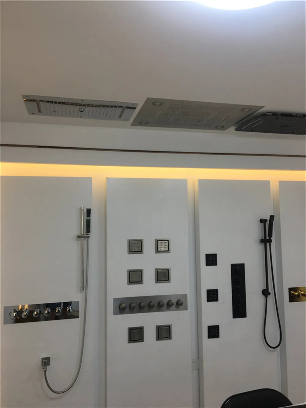 Smart Home Wall-Mounted Stainless Steel Electric Heated Towel Dryer Rail Traditional Comfortable Warmer Rack Shelf for Bathroom